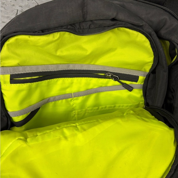 MEC Backpack - Picture 2 of 3